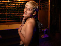 DannyRouds - blond female with  big tits webcam at xLoveCam