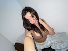 DaphneyLove - shemale with black hair webcam at xLoveCam