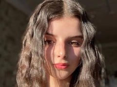 WildRaichel - female webcam at xLoveCam