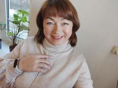 DariaBlue - female with brown hair webcam at xLoveCam