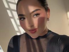 DariaJones - female webcam at xLoveCam