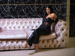 DariaVeil - female with black hair webcam at xLoveCam