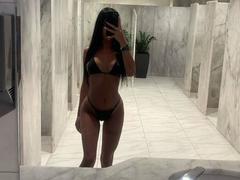 DariaVeil - female with black hair webcam at xLoveCam