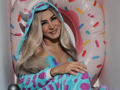 DarianaGio - shemale webcam at xLoveCam