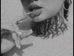 DarkCurvyLady - female with black hair webcam at xLoveCam