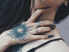 ElviraHolly - female with black hair webcam at ImLive