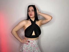 Darkling-hot - female with black hair webcam at xLoveCam