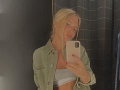 DarlyMonAmour from xLoveCam