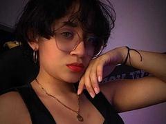 DaryMoon - female with black hair and  big tits webcam at xLoveCam