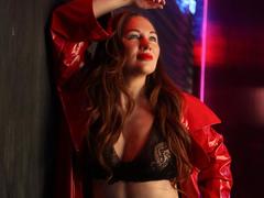 DashaHart - female with brown hair webcam at xLoveCam