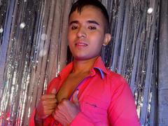 DayanWilly - male webcam at xLoveCam