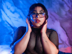 DayannaCold - female with black hair and  big tits webcam at LiveJasmin