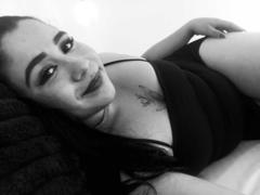 DayannaCold - female with black hair and  big tits webcam at LiveJasmin