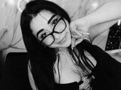 DayannaCold - female with black hair and  big tits webcam at LiveJasmin