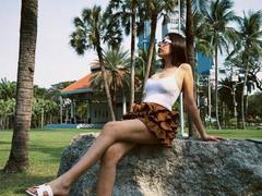DeannDelcamp - female with black hair webcam at xLoveCam