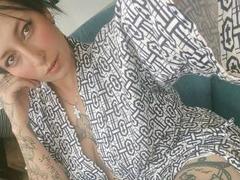 DeboraJhonson - female with black hair and  big tits webcam at xLoveCam