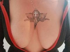 DeboraJhonson - female with black hair and  big tits webcam at xLoveCam