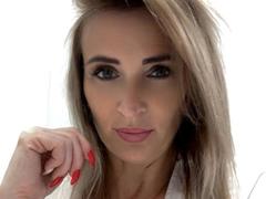 DebraMature - female webcam at xLoveCam