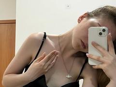 DeeannMilloy from xLoveCam