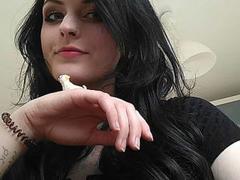 DeepNadiine - female with brown hair and  small tits webcam at xLoveCam