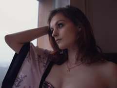 DeepNadiine - female with brown hair and  small tits webcam at xLoveCam