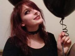 DeepNadiine - female with brown hair and  small tits webcam at xLoveCam