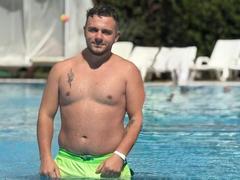 DeepsSuck - male webcam at xLoveCam