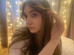 NidiaHeagy - female with brown hair and  big tits webcam at LiveJasmin