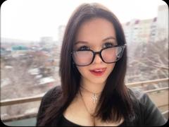 DelarySong - female with brown hair and  big tits webcam at xLoveCam