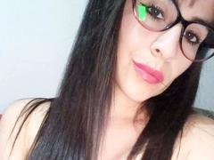 DelfiPretty-hot - female webcam at xLoveCam