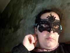 DelfinaSweet - female with brown hair webcam at xLoveCam