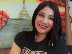 DeliaPin - female webcam at xLoveCam