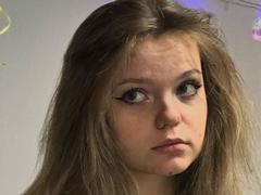 DeliaRodrick - blond female webcam at xLoveCam