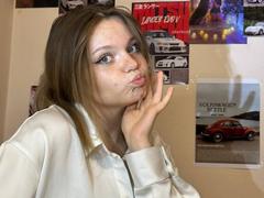 DeliaRodrick - blond female webcam at xLoveCam