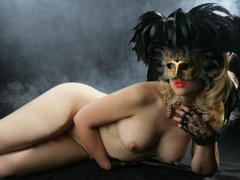 DeliciousAlba - blond female with  big tits webcam at xLoveCam