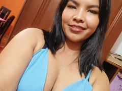 Delilath - female with brown hair and  big tits webcam at xLoveCam