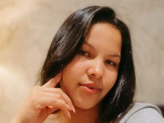 Delilath - female with brown hair and  big tits webcam at xLoveCam