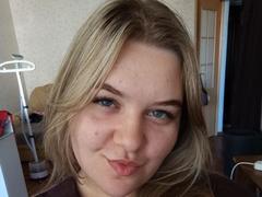 DelmaMoen - blond female with  big tits webcam at xLoveCam