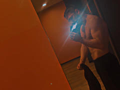 DeltaOchoX - male webcam at xLoveCam