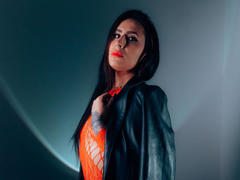 DemiMistral - female with brown hair webcam at xLoveCam