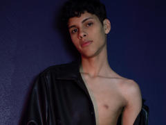 DenisBachh - male webcam at xLoveCam