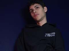 DenisBachh - male webcam at xLoveCam