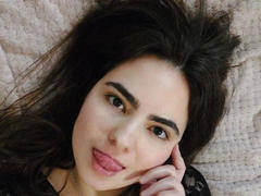 DeniseLove-hot - female with brown hair webcam at xLoveCam