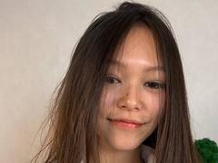 DeniseStringari - female with black hair webcam at xLoveCam