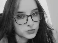 DenyObsessed - female with black hair webcam at xLoveCam