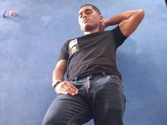 DereckStorm - male webcam at xLoveCam