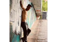 MAXDarrel - male webcam at LiveJasmin