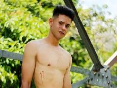 MAXDarrel - male webcam at LiveJasmin