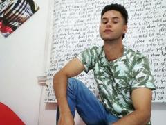 MAXDarrel - male webcam at LiveJasmin