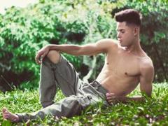 MAXDarrel - male webcam at LiveJasmin